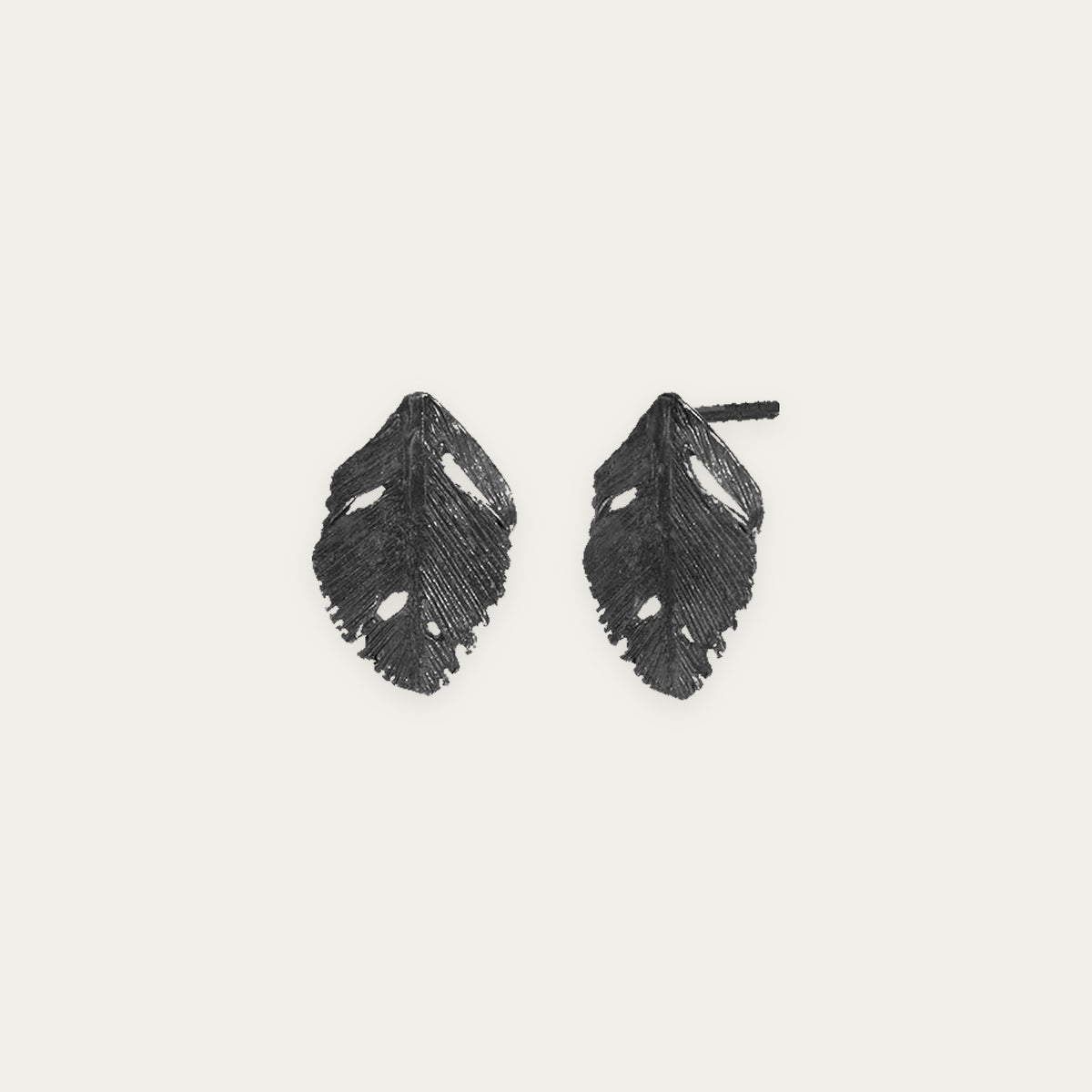 RAVEN EARRINGS oxidized silver