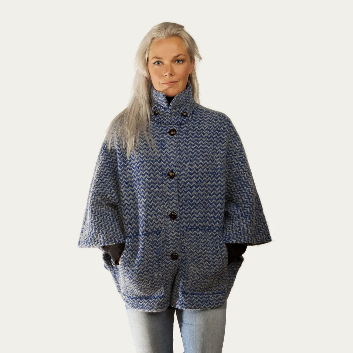 Magga Cape - Dark Blue