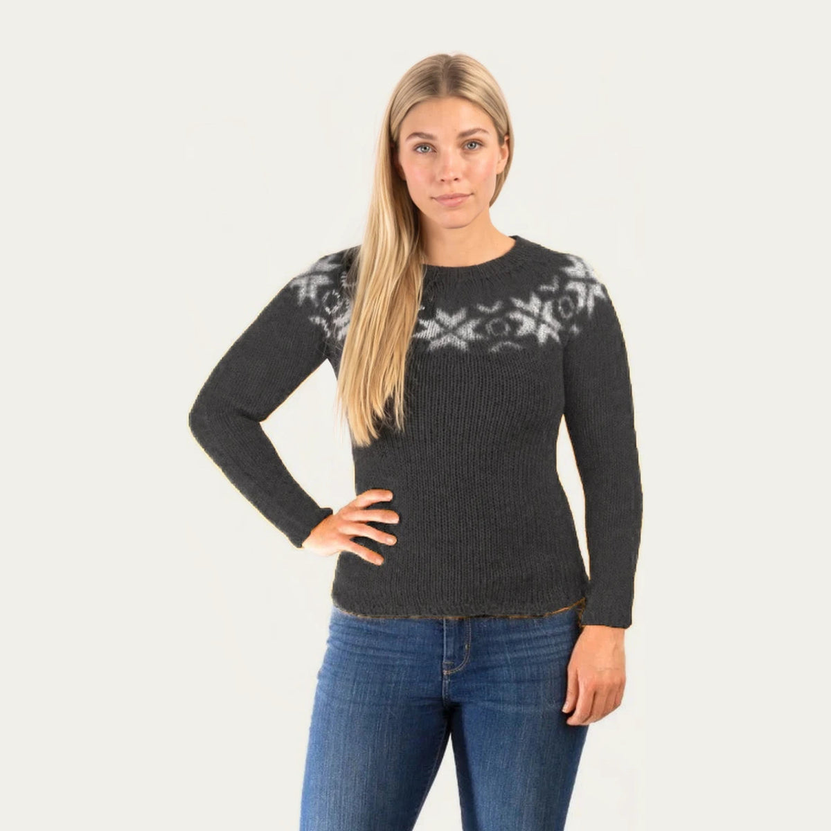 Eykt Wool Pullover Black