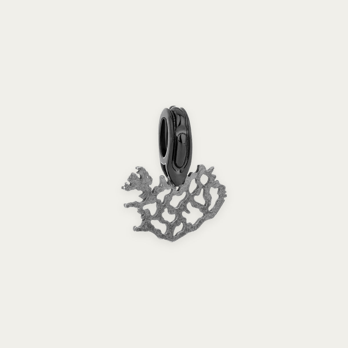 FILIA OXIDIZED SILVER ISLAND CHARM