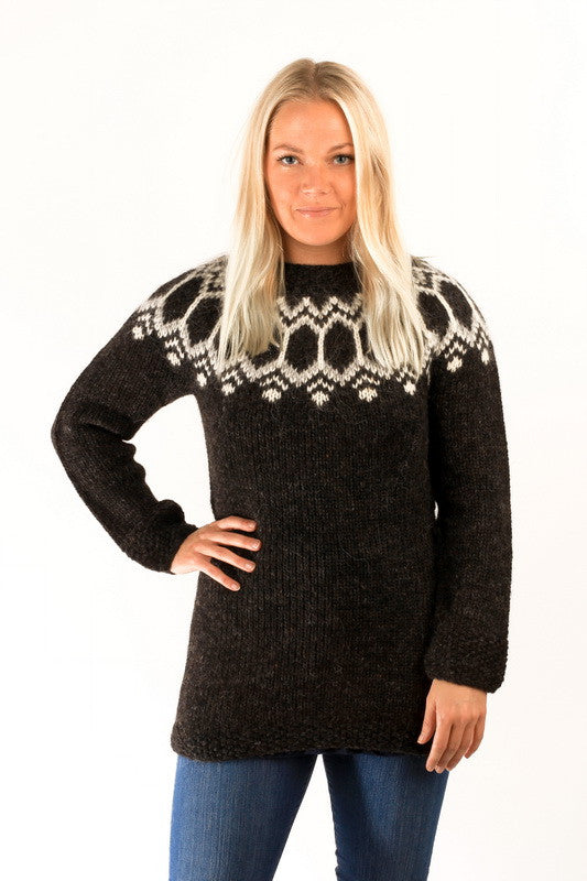 Icelandic sweaters and products - Tight Fit Wool Pullover Black Wool Sweaters - NordicStore