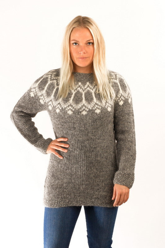 Icelandic sweaters and products - Tight Fit Wool Pullover Grey Wool Sweaters - NordicStore